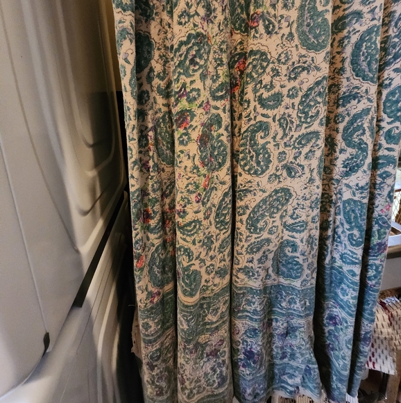 Magnolia Pearl Green Paisley Print Tee-Shirt Dress - Picture 4 of 11